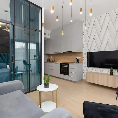 Apartment Modern With Swimming Pool In Hanza Tower By Renters Szczecin