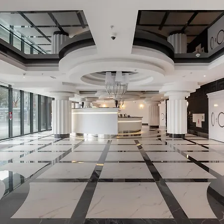 Modern With Swimming Pool In Hanza Tower By Renters Apartment