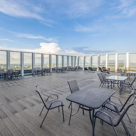 Modern With Swimming Pool In Hanza Tower By Renters Apartment *