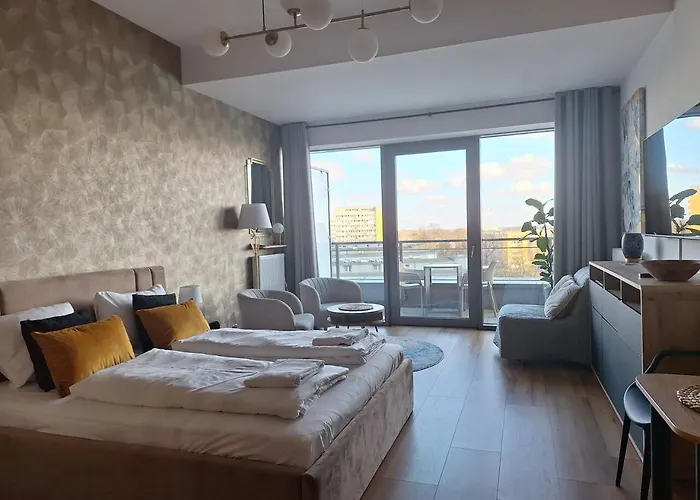 Modern With Swimming Pool In Hanza Tower By Renters * Szczecin